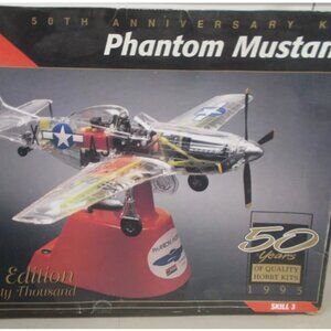 Vintage 1995 Monogram Phantom P-51 Mustang MOTORIZED